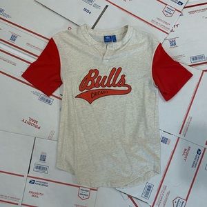 Chicago Bulls tee Henley adidas Originals size S